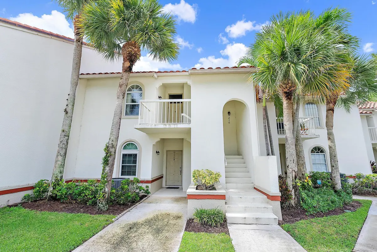 216 Cypress Point Drive, #216-23 at 216 Cypress Point Drive, Palm Beach Gardens