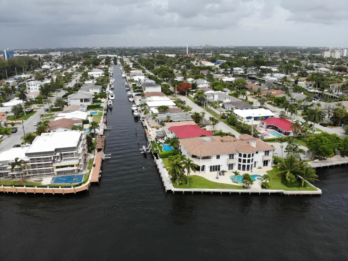 A991E64F472D1DD0C8ED9D07F99B399C at 2712 SE 13TH Court, Pompano Beach