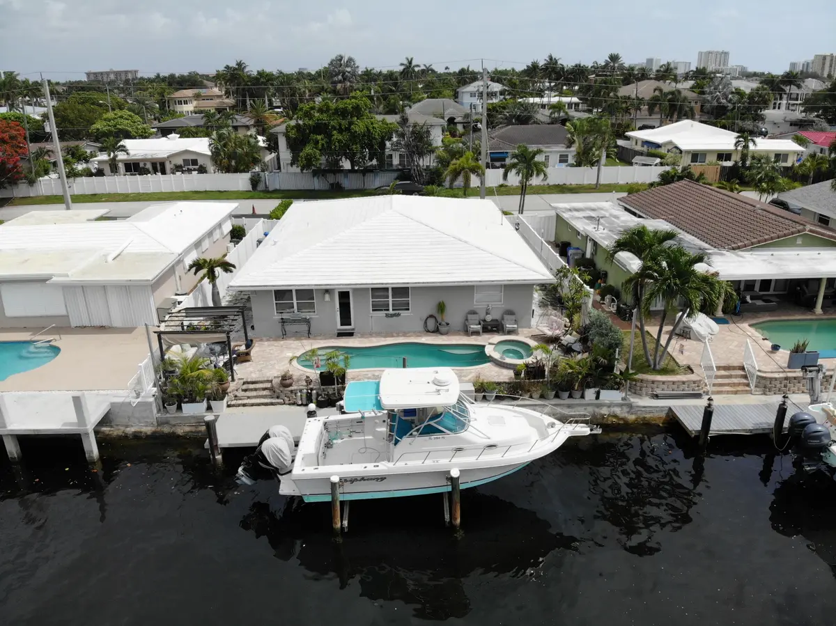 119849455E79CD41160EEAB8BB7270BA at 2712 SE 13TH Court, Pompano Beach