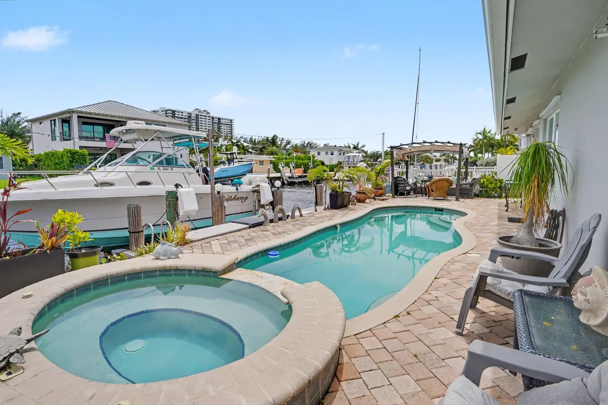 IMG_0302 at 2712 SE 13TH Court, Pompano Beach