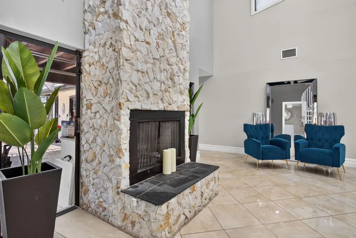51-web-or-mls-7355-8987 at 7355 NW 83RD Avenue, Tamarac