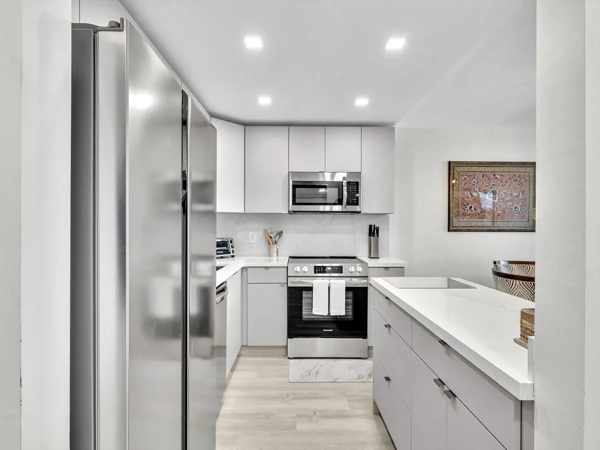 Photo 3 at 1421 S OCEAN Boulevard 503, Pompano Beach