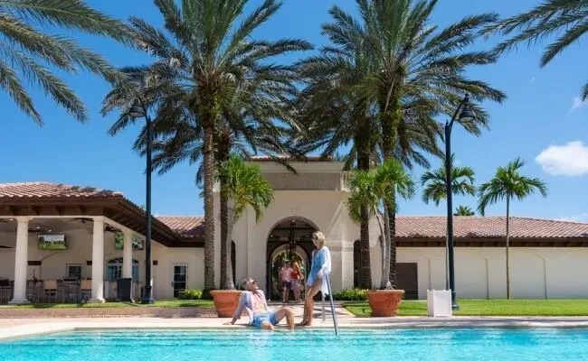 pg-tesoro-club-pool-lifestyle-min-650x40 at 108 SE VIA SAN MARINO, Port St. Lucie