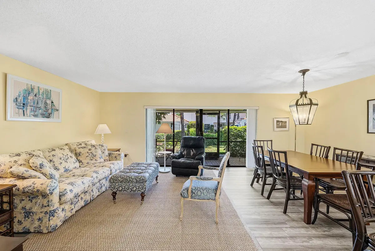 Living Area at 4101 Kittiwake Court Kittiwake, Boynton Beach