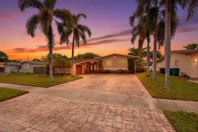 4930 SW 90TH Way, Cooper City – sold