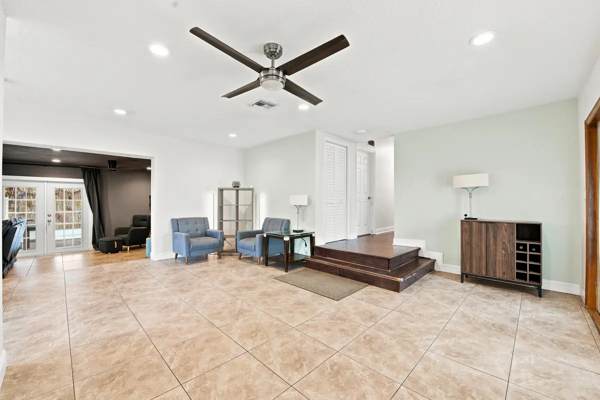 7__dsc5810 at 4930 SW 90TH Way, Cooper City