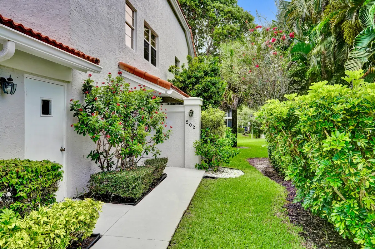 7669 Springwater - 4 at 7669 Springwater Place 202, Boynton Beach