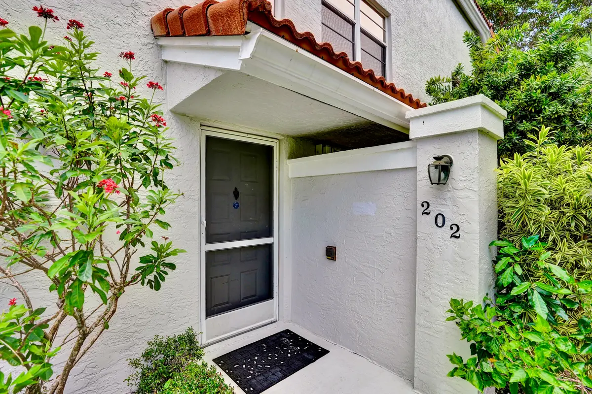 7669 Springwater - 5 at 7669 Springwater Place 202, Boynton Beach