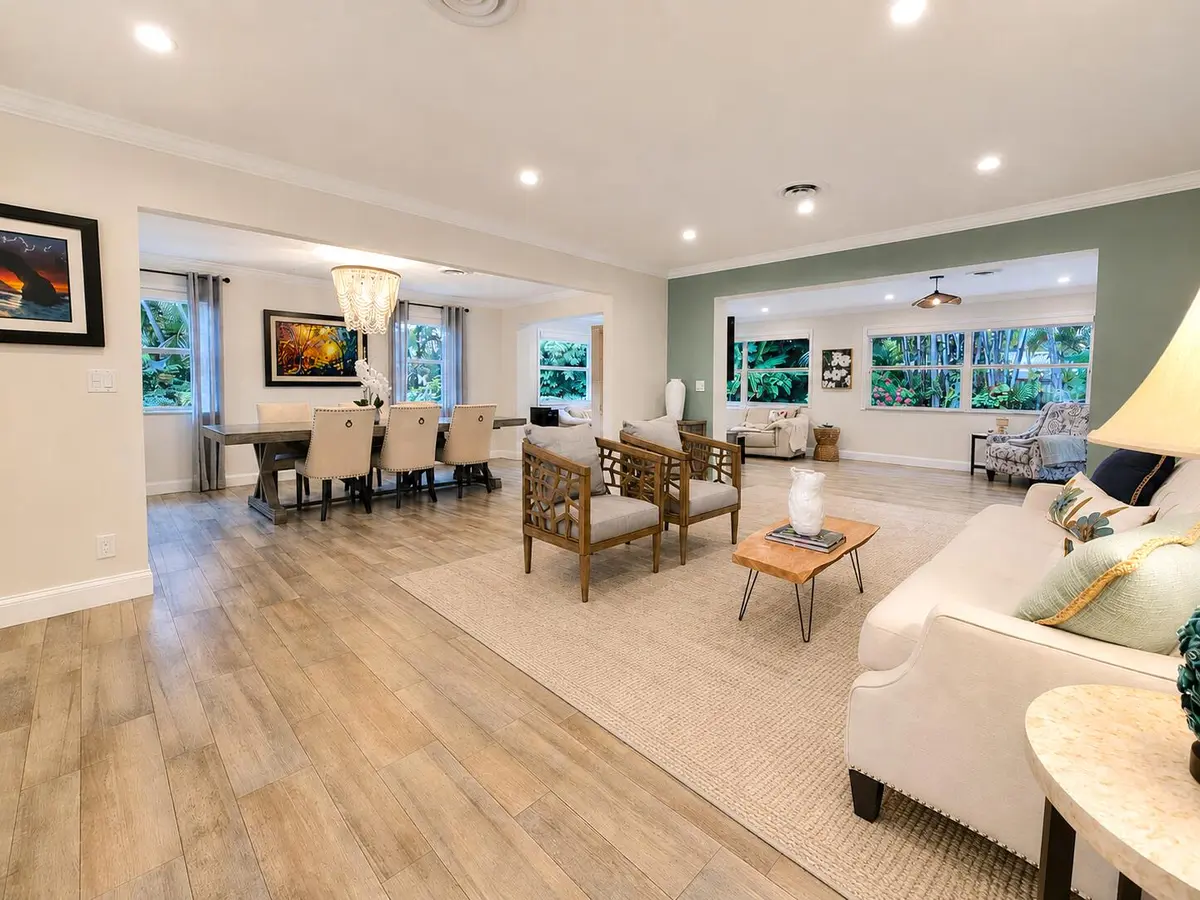 Living Space at 4201 Fillmore Street, Hollywood