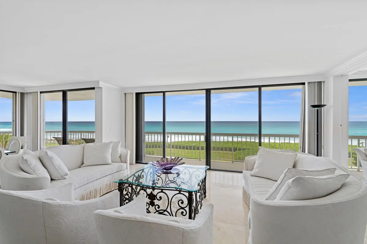 DSC08160.jpg-SMALL at 3300 S OCEAN Boulevard 303N, Palm Beach
