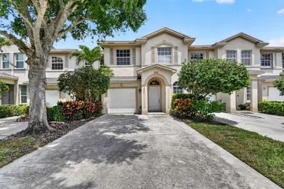 308 SPRUCE Street, Boynton Beach – Townhouse for sale