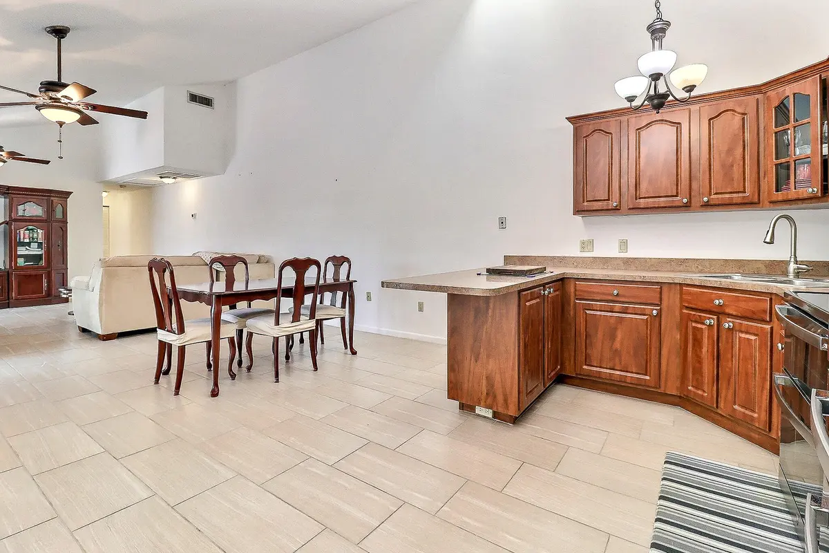 0157af0130b8a2927cbf48c6f607d130adc703a3 at 5796 Golden Eagle Circle, Palm Beach Gardens
