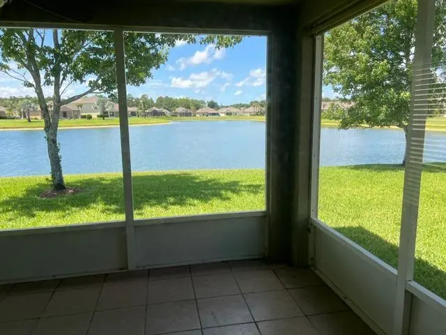 Westfield lake at 8196 WESTFIELD Circle, Vero Beach