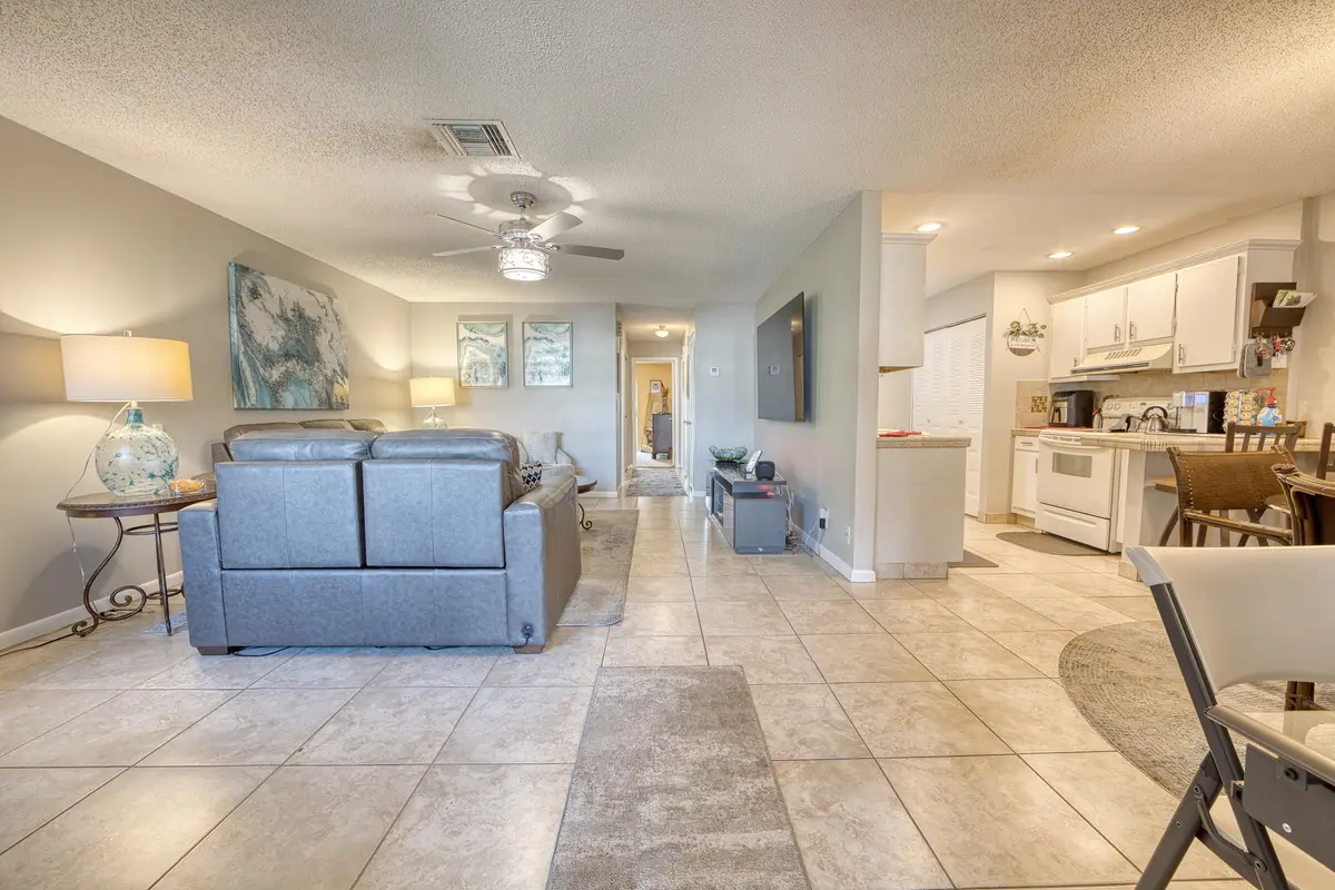 5037 ALFRED Drive, West Palm Beach, FL – photo 4