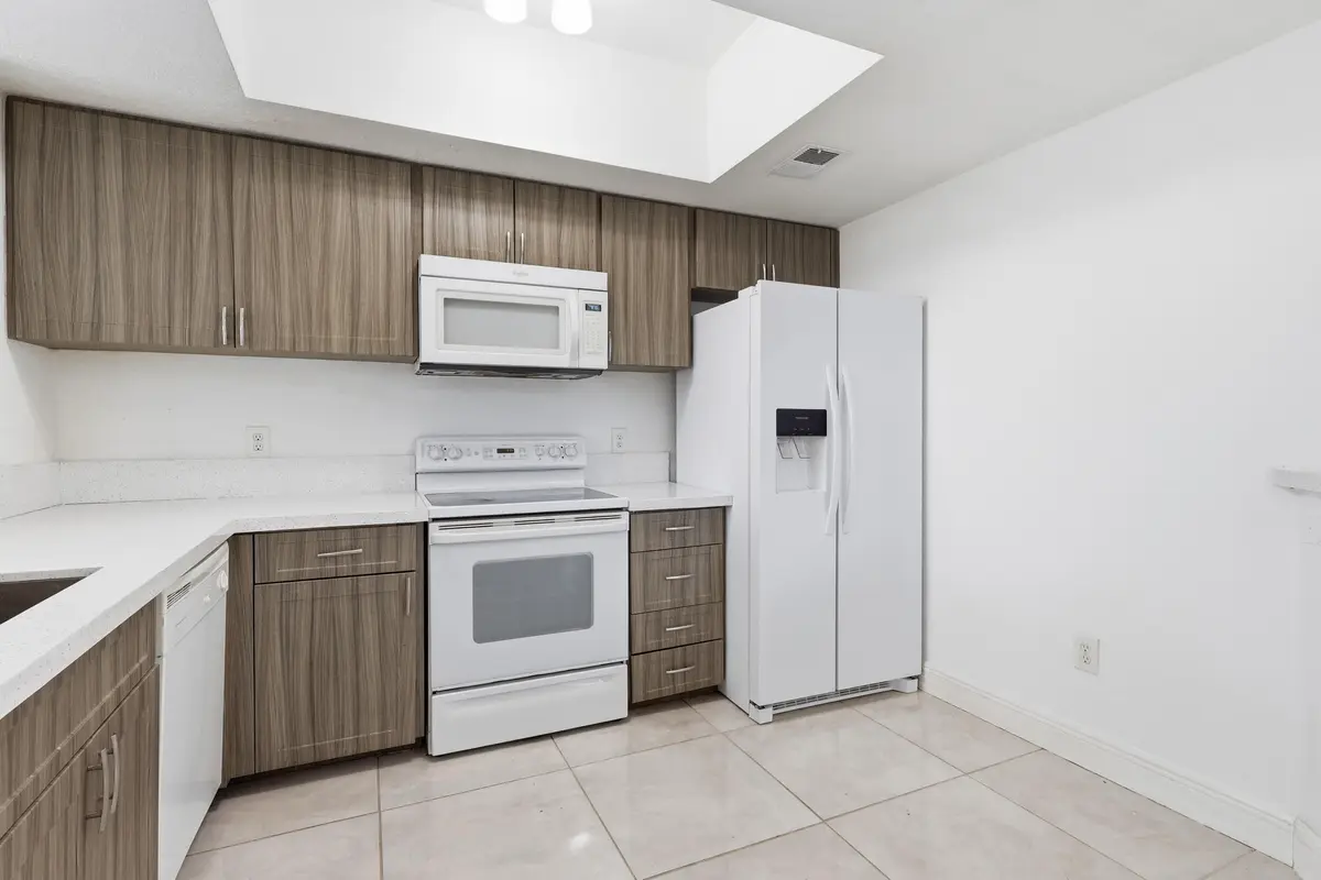 785 SW 148th Avenue 1402, Sunrise, FL – photo 1