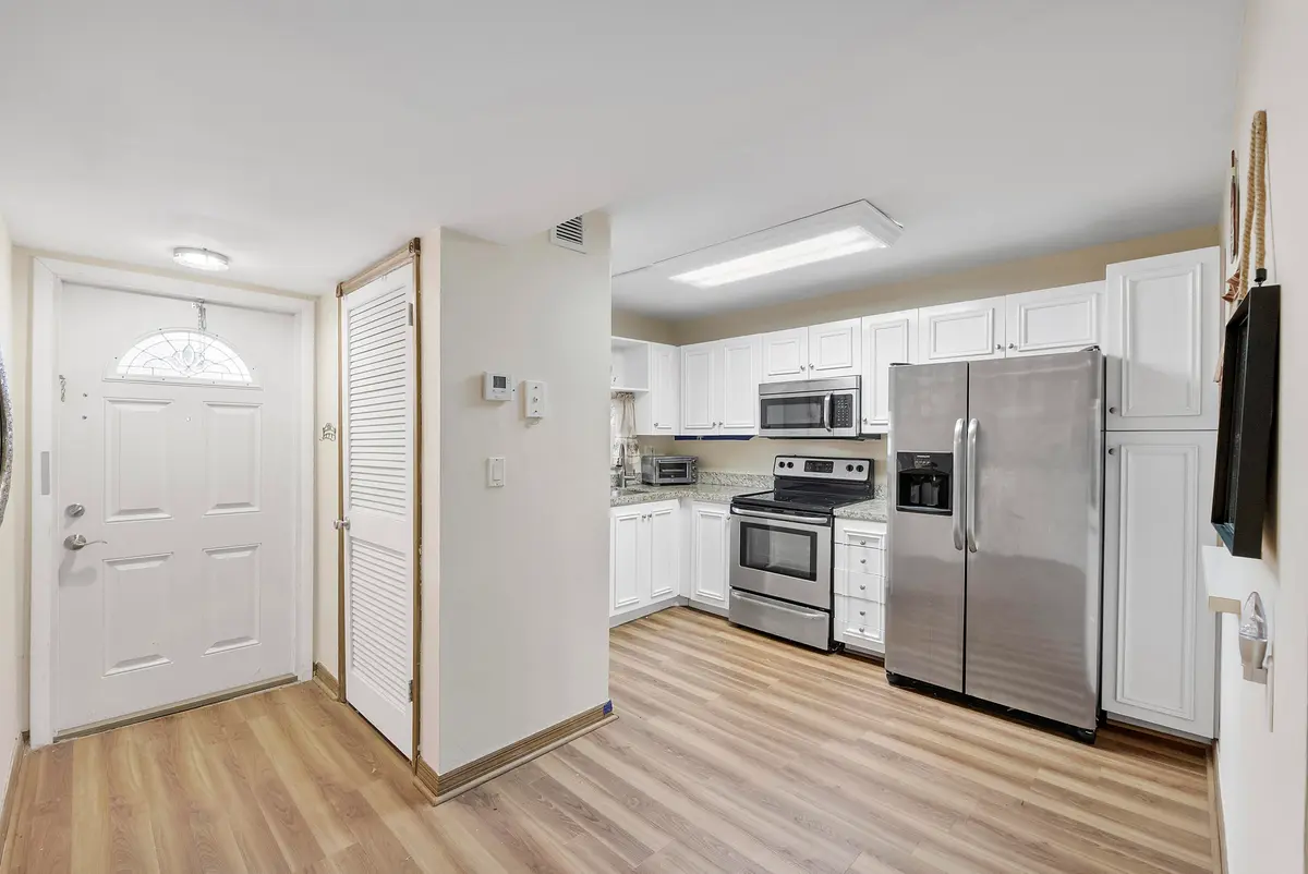 8990 S Hollywood Blvd u209_002 at 8990 S Hollybrook Boulevard 209, Pembroke Pines