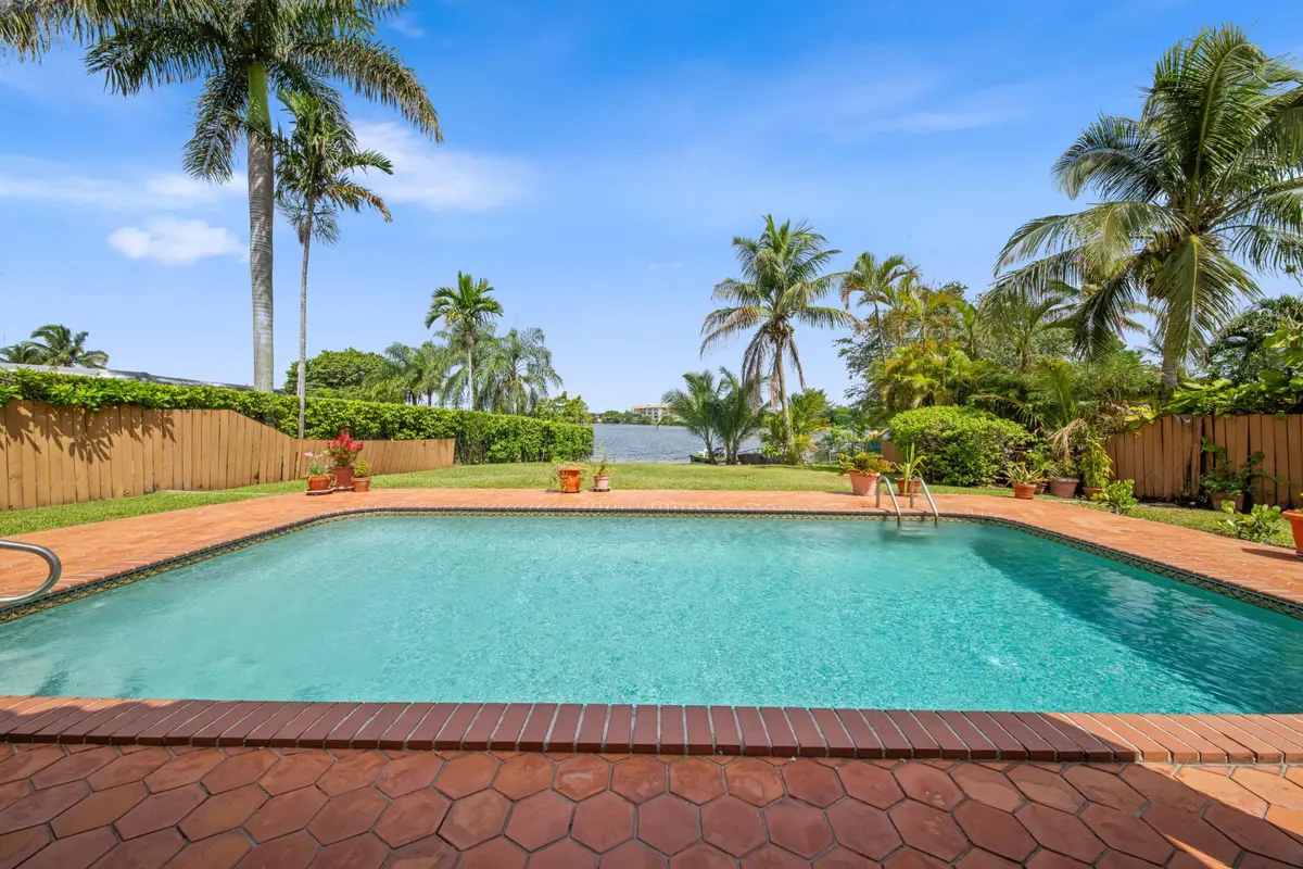 Pool at 1110 SW 97TH Avenue, Miami