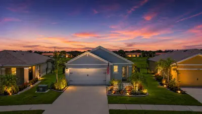 10555 SW VASARI Way, Port St. Lucie – Single Family Residence for sale