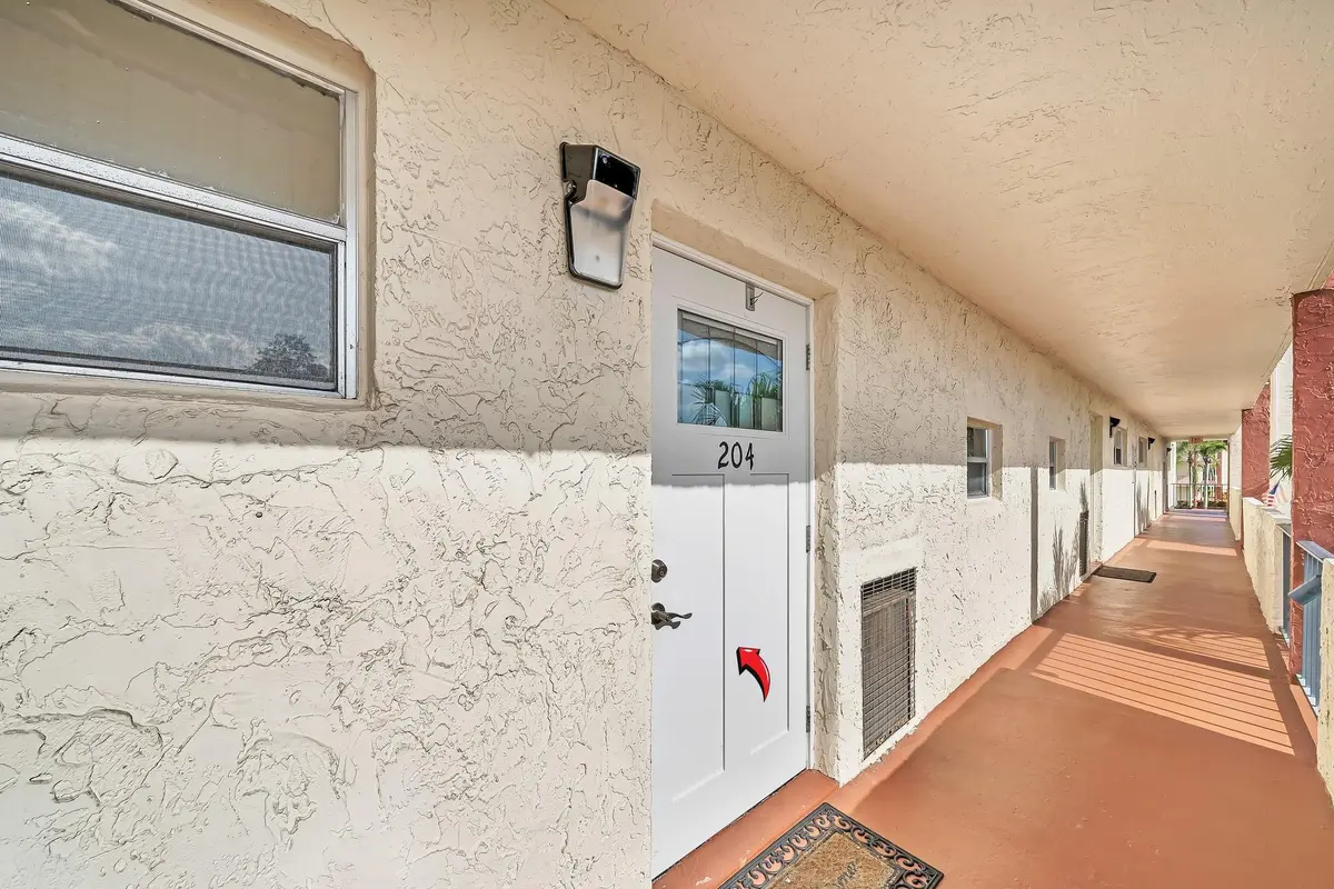 Photo 6 at 8980 S HOLLYBROOK Boulevard 204, Pembroke Pines
