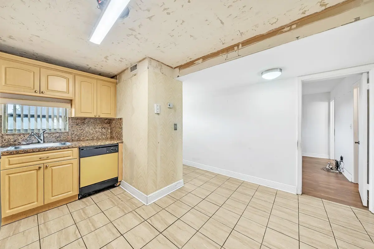Photo 9 at 8980 S HOLLYBROOK Boulevard 204, Pembroke Pines