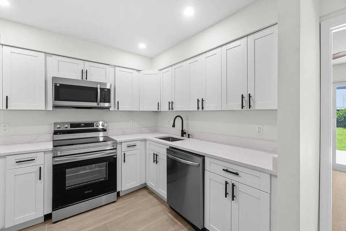 08_47531baf43b5ee88139ba9f415a0df1e-cc_f at 4498 NW 2nd Avenue, Boca Raton