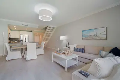 11789 Saint Andrews Place 103, Wellington – Townhouse for rent