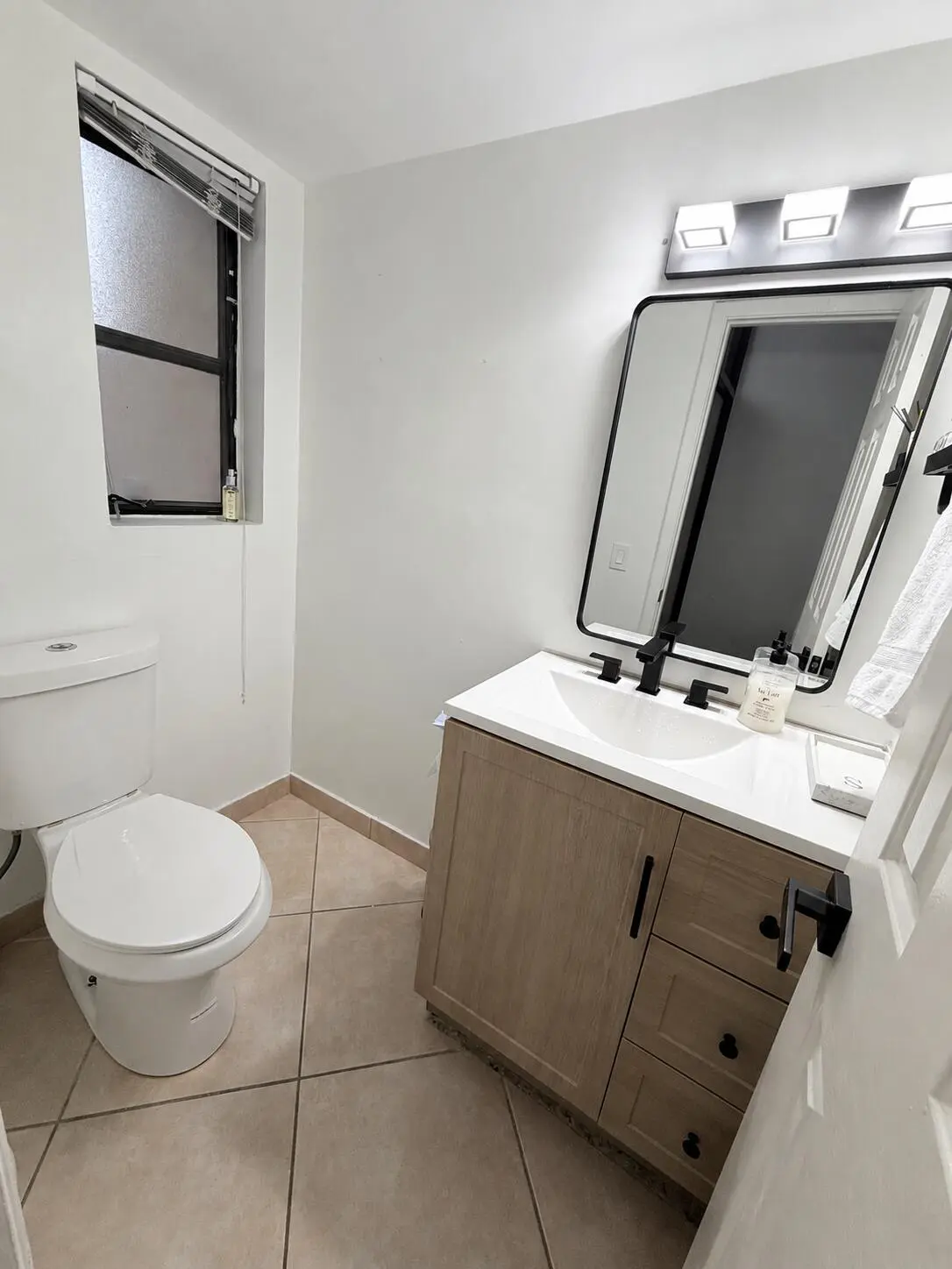 BA1DD53C-0578-485B-8470-9A41F3760EFE at 4823 NW 9th Avenue, Deerfield Beach