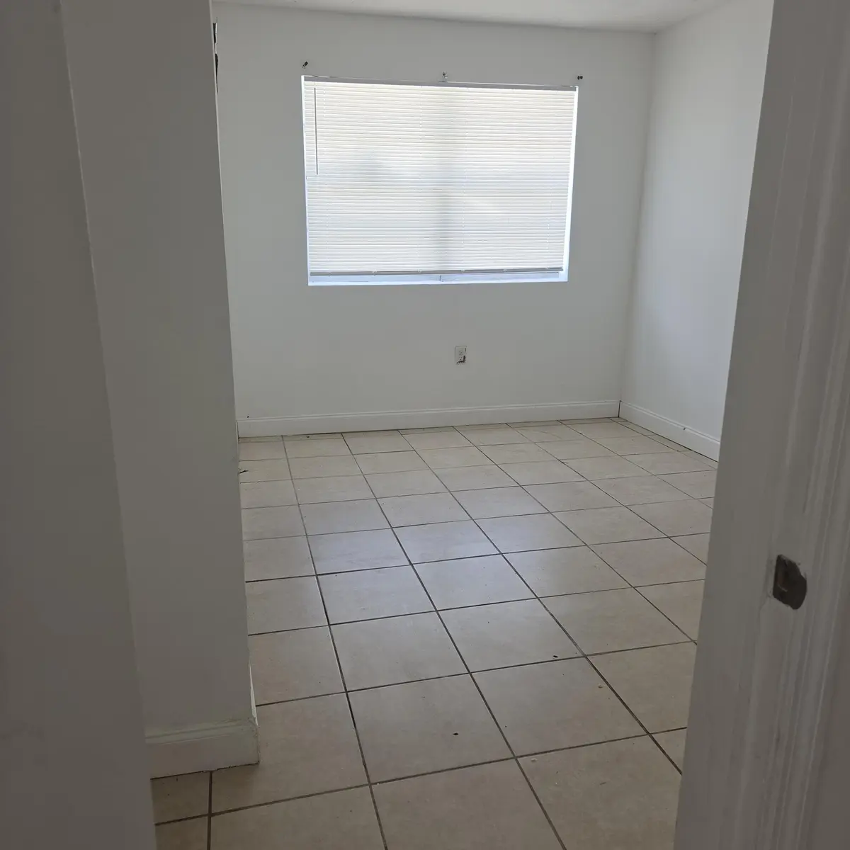 85e2a131-837b-4e81-9a16-cf1b5074ced7 at 160 NW 15TH Place, Pompano Beach