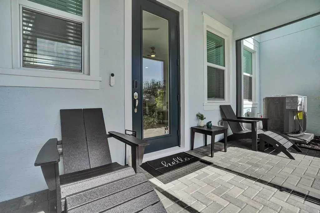 Front Entry & Patio 1 at 4508 Longwood Lake Square, Westlake