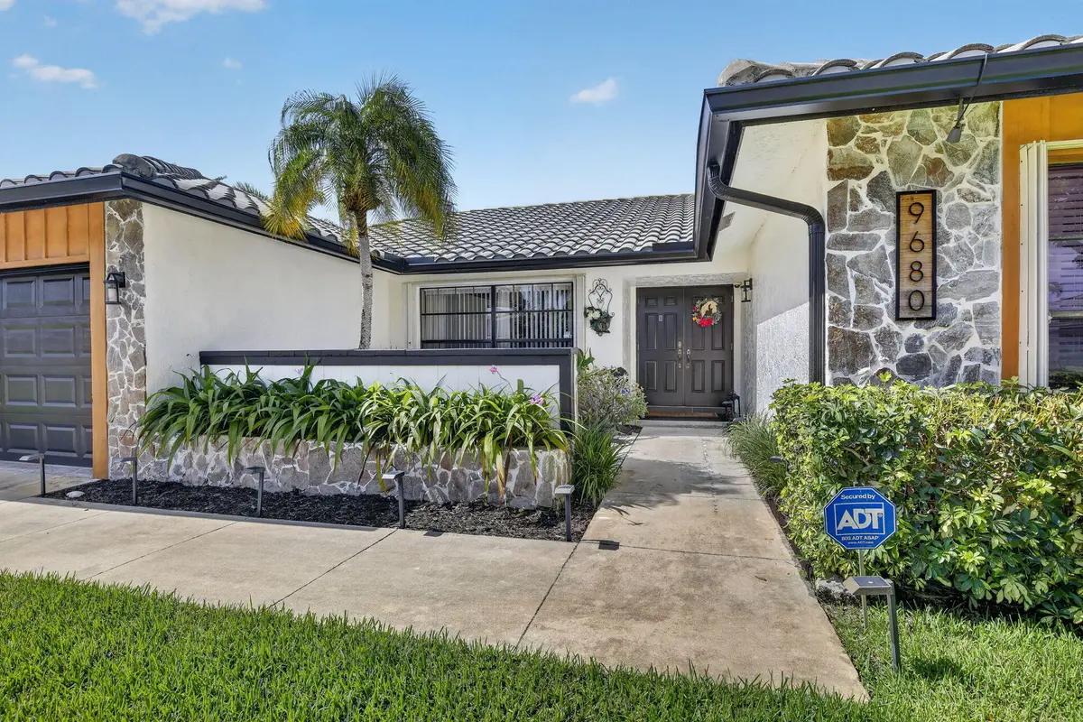 6-web-or-mls-_A7A2597 at 9680 NW 10th Court, Plantation