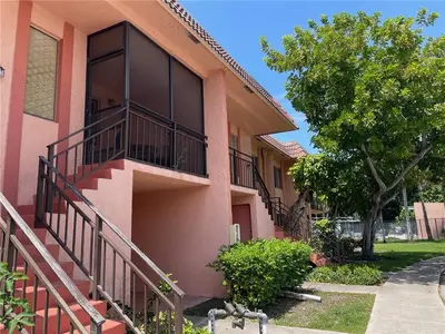 235 LAKEVIEW Drive 102, Weston – Condominium for sale