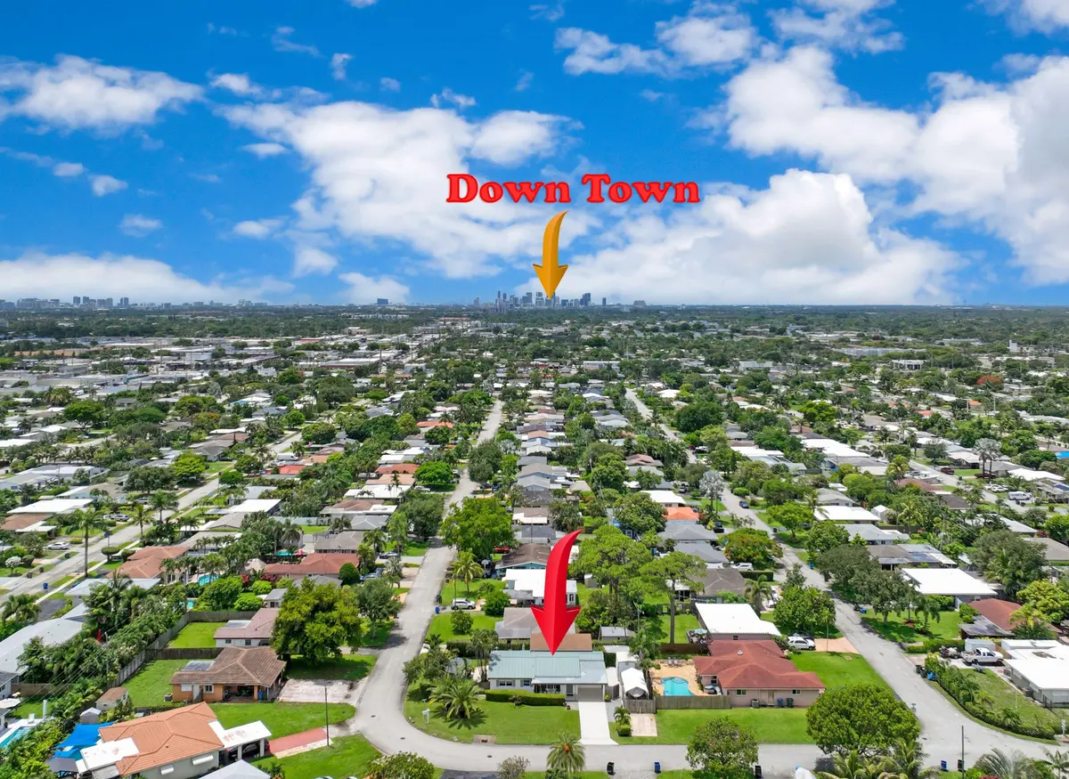 Aerial South at 330 NE 48th Street, Oakland Park