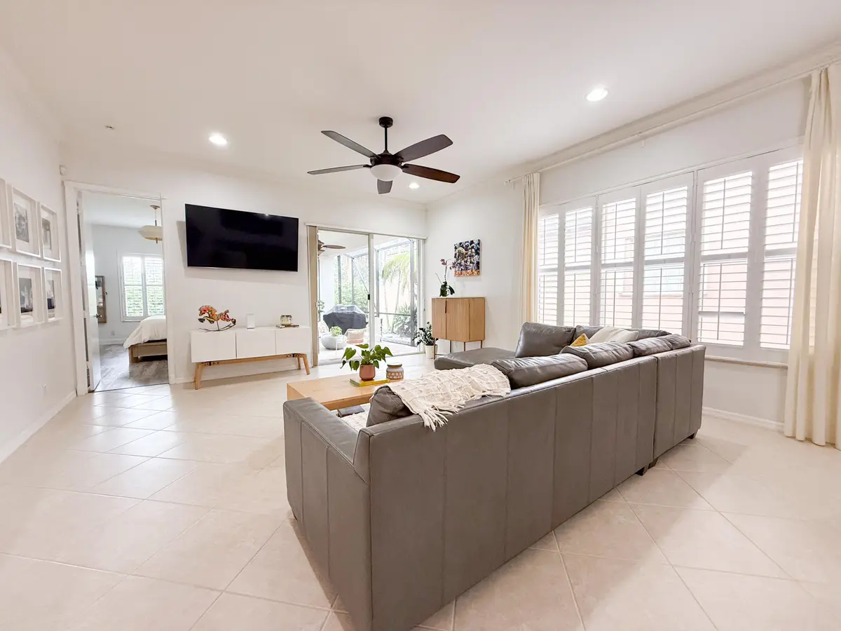 IMG_2865 at 167 Isle Verde Way, Palm Beach Gardens