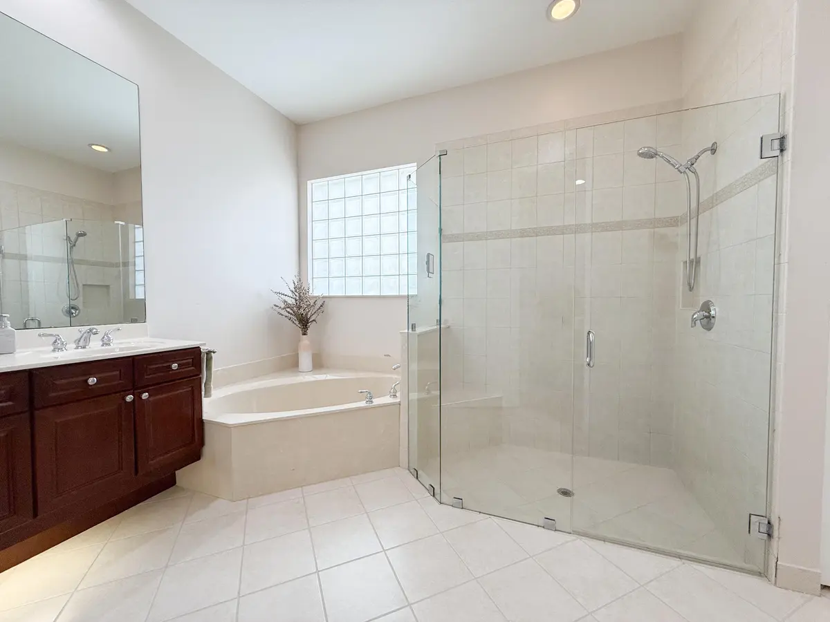 IMG_2888 at 167 Isle Verde Way, Palm Beach Gardens