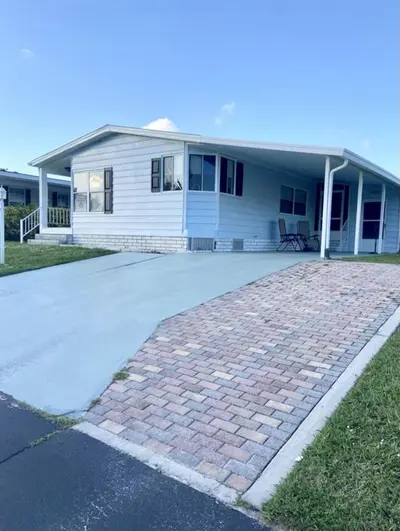 240 Travis Cay Place, Fort Pierce – Manufactured Home for sale