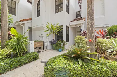2359 Treasure Isle Drive 33, Palm Beach Gardens – Townhouse for sale