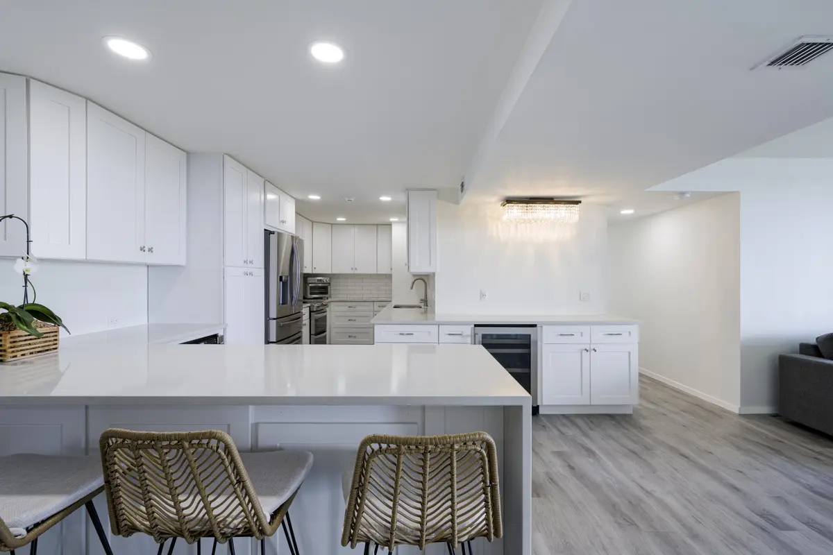 Kitchen & Bar at 5600 N Flagler Drive 1207, West Palm Beach