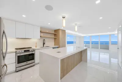 545 S Fort Lauderdale Beach Boulevard 1701, Fort Lauderdale – sold