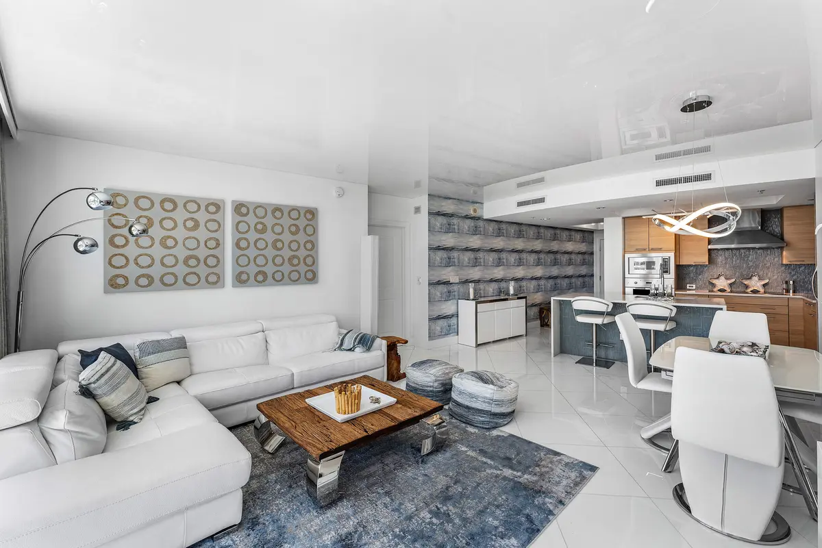 living area at 1 N OCEAN Boulevard 513, Pompano Beach