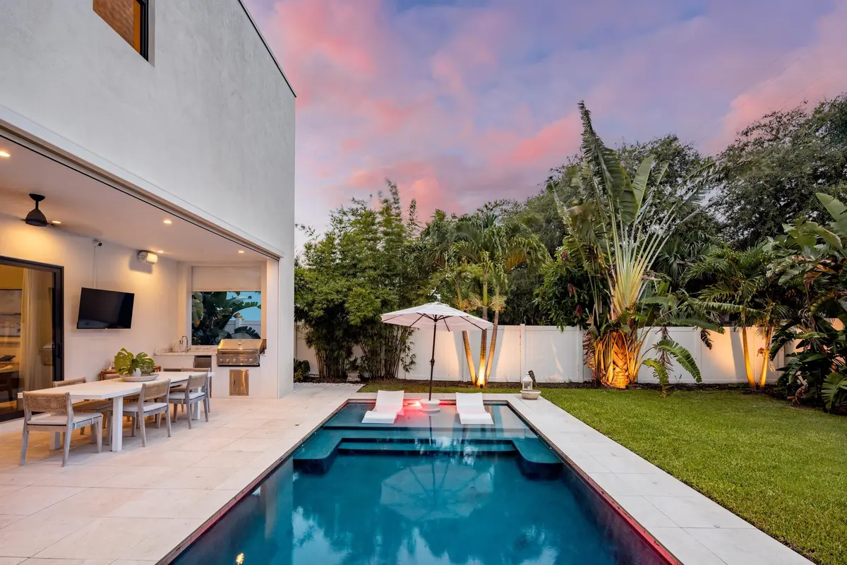 Twilight 8 at 1405 NE 4th Avenue, Boca Raton