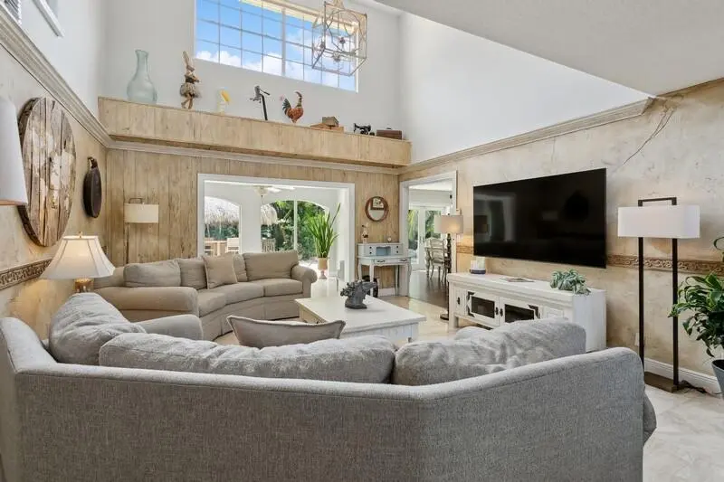 Living space 2 at 14324 PADDOCK Drive, Wellington