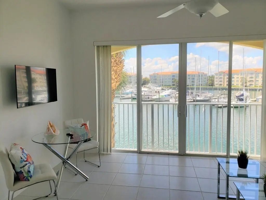 10.204-2 florida rm (Medium) at 10 HARBOUR ISLE Drive 204, Fort Pierce