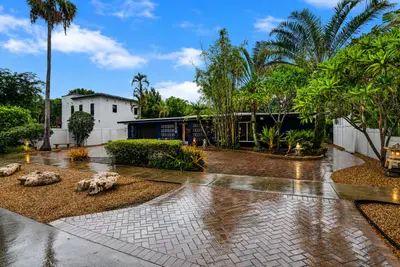 908 NE 16th Place, Fort Lauderdale – Single Family Residence for sale
