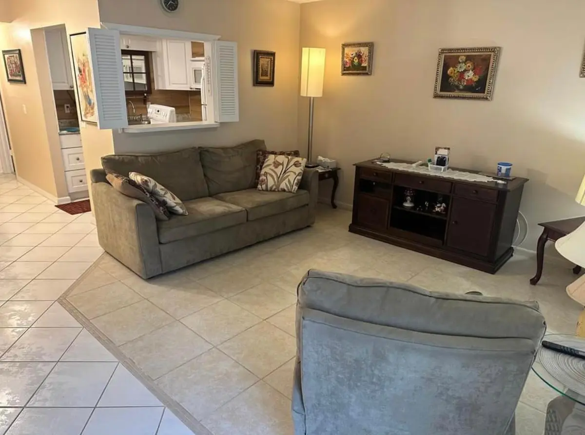 30 west 1 at 30 WESTBURY B Circle 30, Deerfield Beach