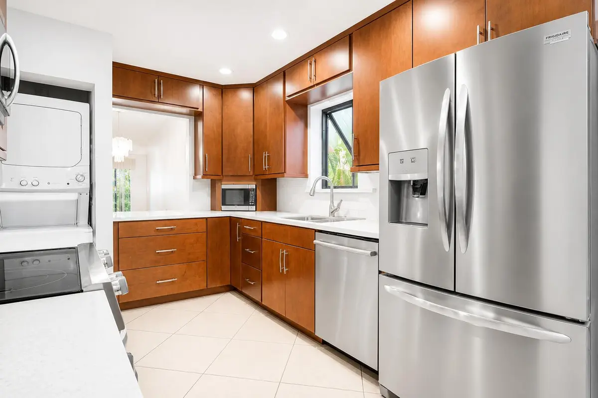 Enhanced 4 at 16131 Laurel Drive 33, Weston