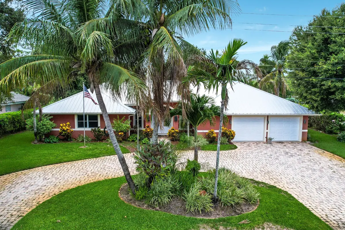 03_Untitled_design_20260721_102630_0000_ at 249 FAIRWAY, Tequesta