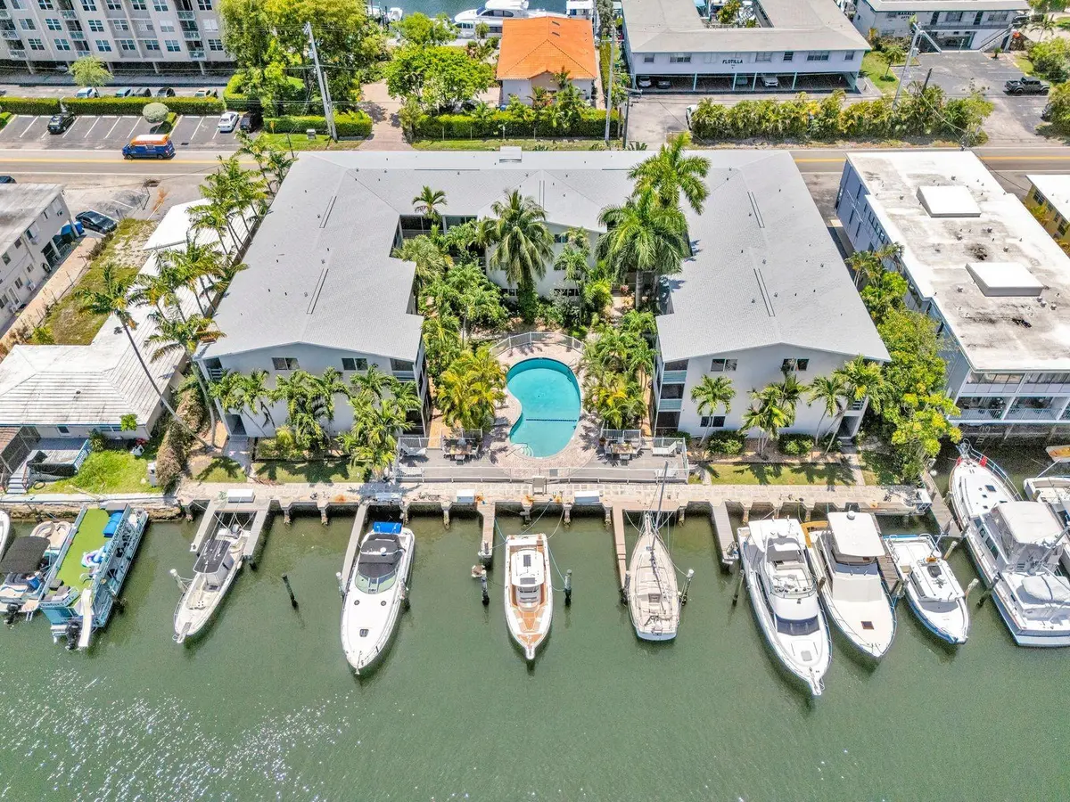 Photo 3 at 1535 SE 15TH Street 305, Fort Lauderdale