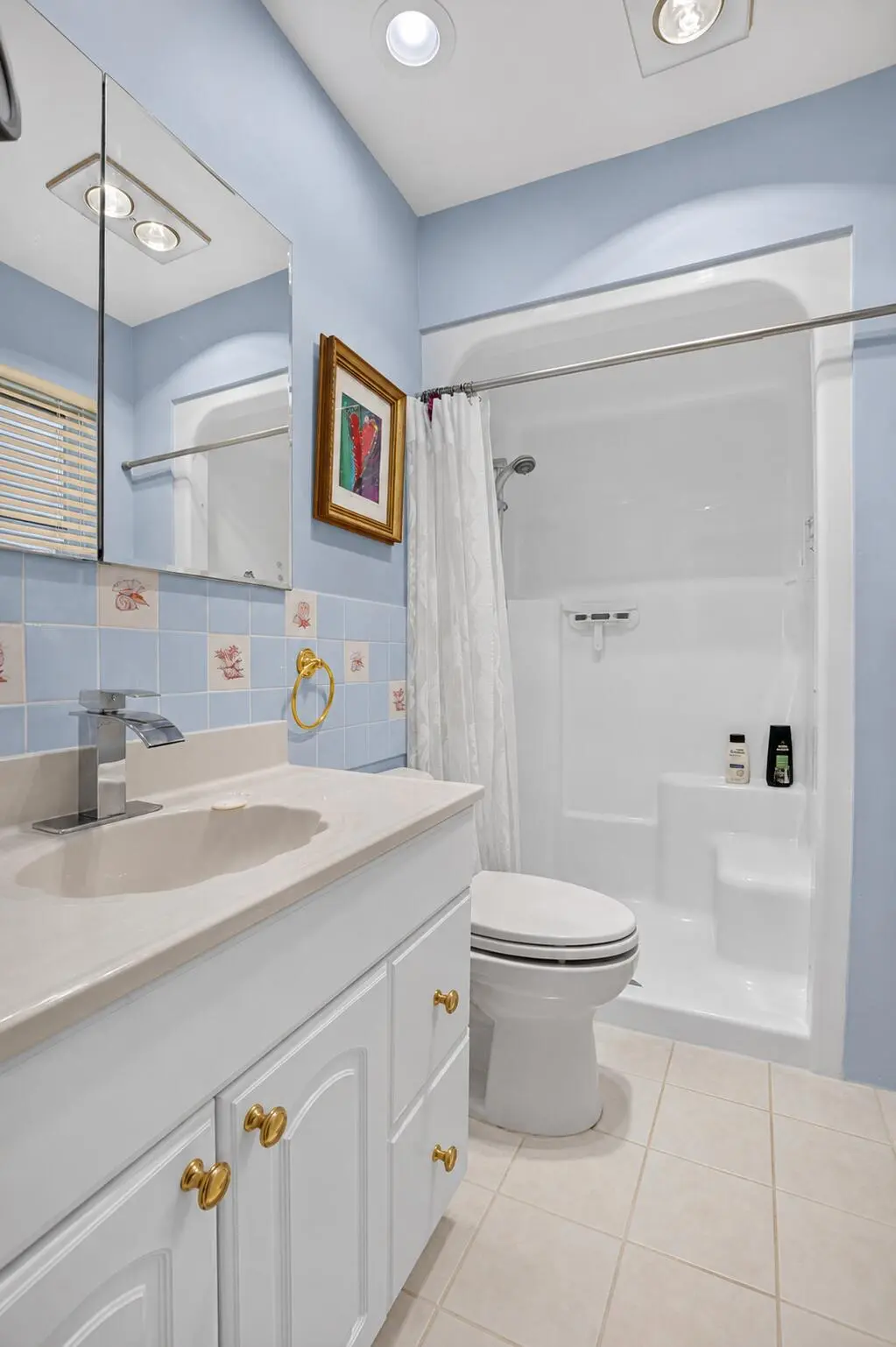 Primary Bathroom at 200 SW 7th Avenue, Boca Raton
