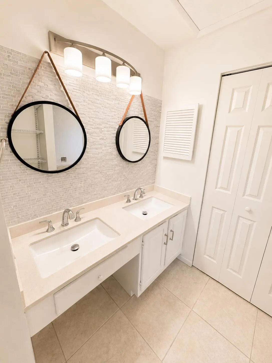 Master Bathroom at 12969 Pennypacker Trail 16, Wellington