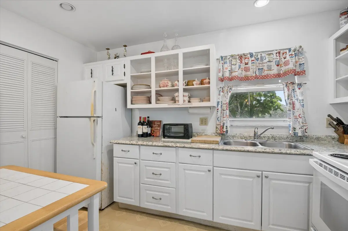 06-Borzillieri-473 Lake Francis Dr-6 at 473 Lake Frances Drive, West Palm Beach